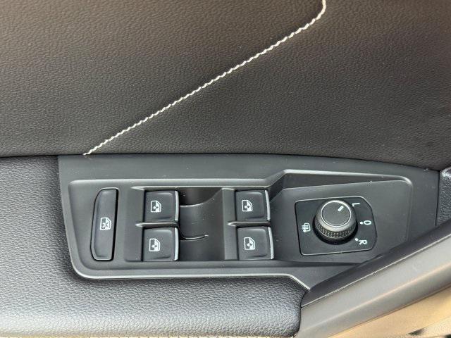 used 2022 Volkswagen Tiguan car, priced at $23,325