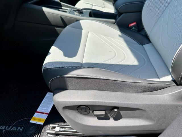 new 2025 Volkswagen Tiguan car, priced at $36,231