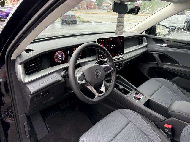 new 2025 Volkswagen Tiguan car, priced at $31,355