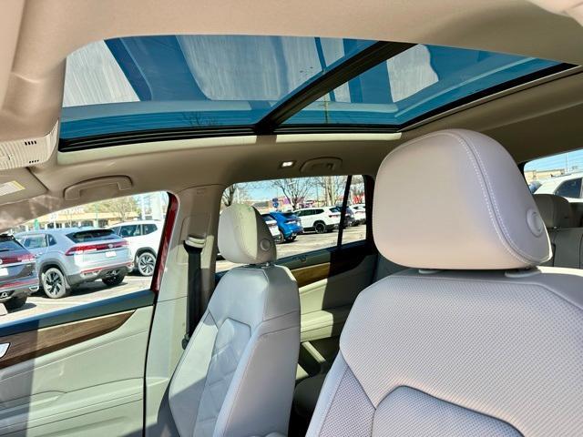 new 2025 Volkswagen Atlas car, priced at $41,564