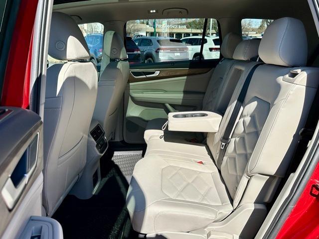 new 2025 Volkswagen Atlas car, priced at $41,564