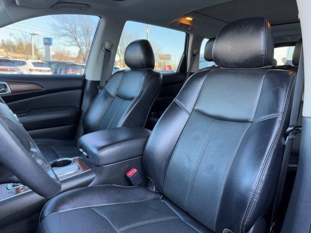 used 2020 Nissan Pathfinder car, priced at $21,097