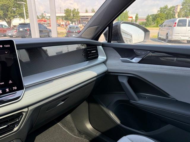 new 2025 Volkswagen Tiguan car, priced at $37,050
