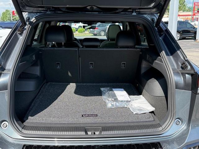new 2025 Volkswagen Tiguan car, priced at $37,050