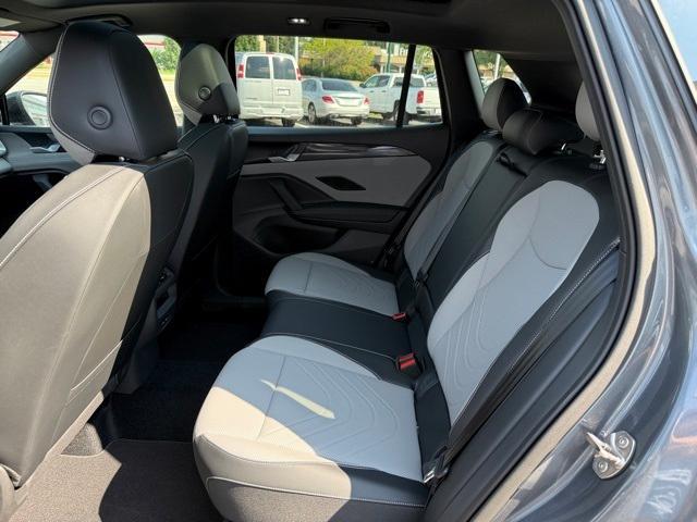 new 2025 Volkswagen Tiguan car, priced at $37,050