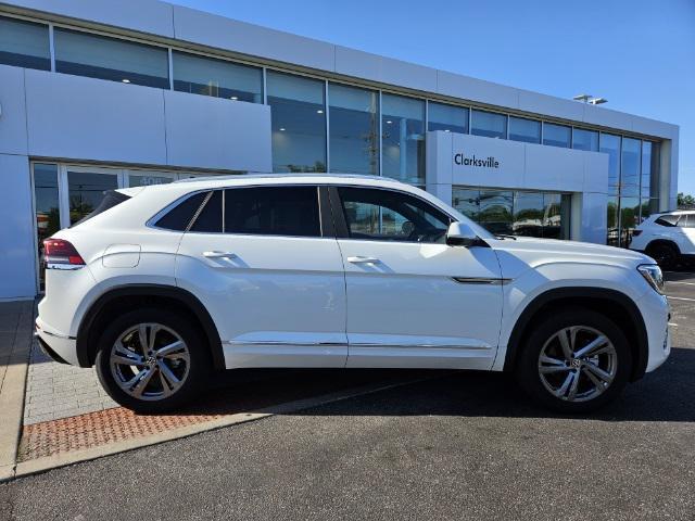 new 2024 Volkswagen Atlas Cross Sport car, priced at $49,653