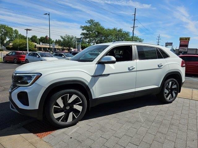 new 2024 Volkswagen Atlas Cross Sport car, priced at $41,283