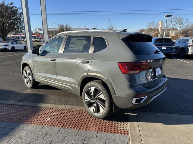 new 2024 Volkswagen Taos car, priced at $31,404