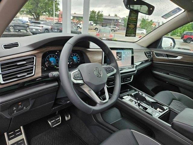 new 2024 Volkswagen Atlas car, priced at $53,143