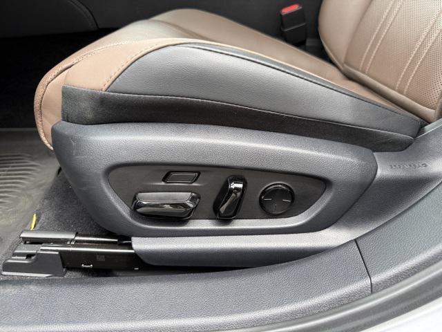 used 2023 Lexus ES 300h car, priced at $45,508