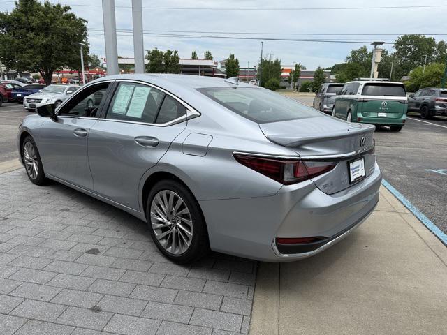 used 2023 Lexus ES 300h car, priced at $45,508