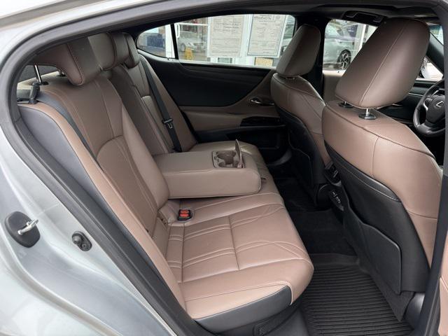 used 2023 Lexus ES 300h car, priced at $45,508