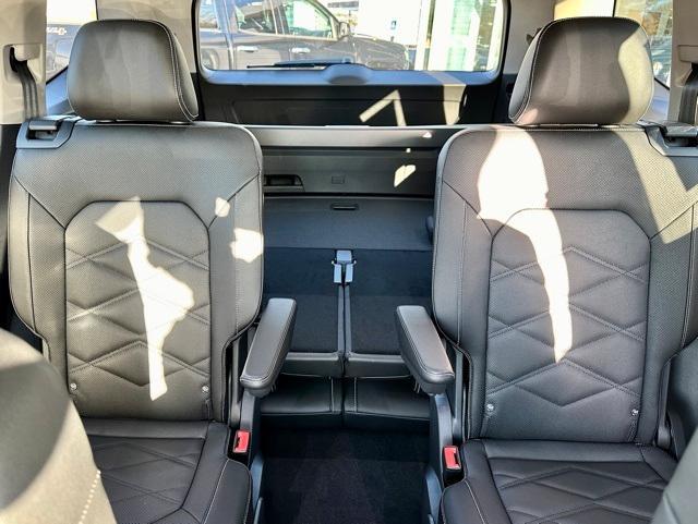 new 2025 Volkswagen Atlas car, priced at $41,564