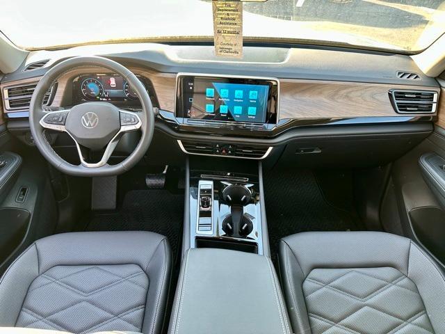 new 2025 Volkswagen Atlas car, priced at $41,564