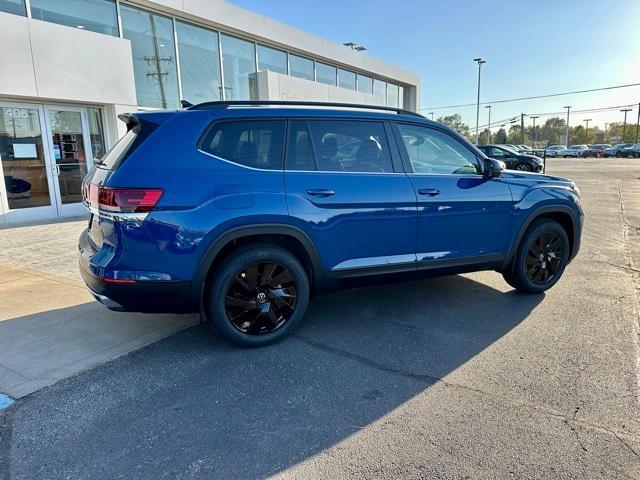 new 2025 Volkswagen Atlas car, priced at $41,564