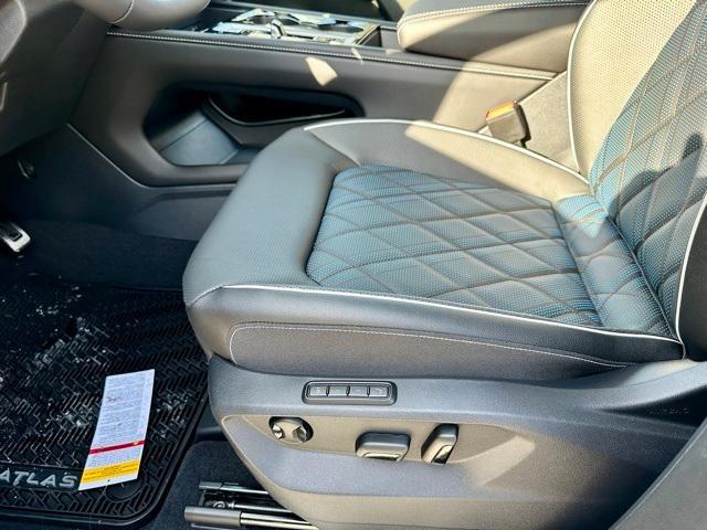 new 2025 Volkswagen Atlas Cross Sport car, priced at $47,874
