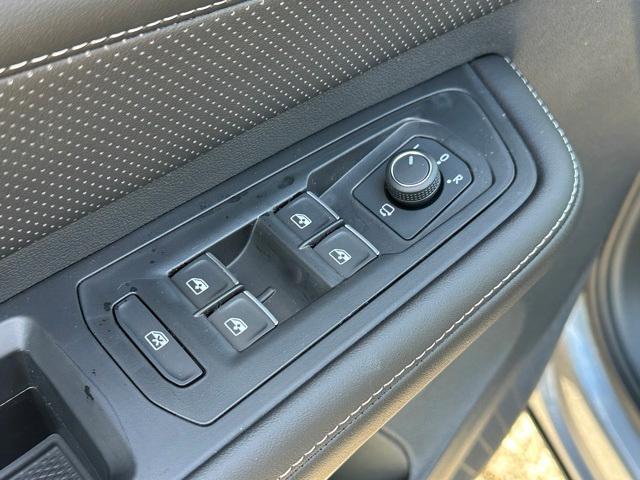 new 2025 Volkswagen Atlas Cross Sport car, priced at $47,874