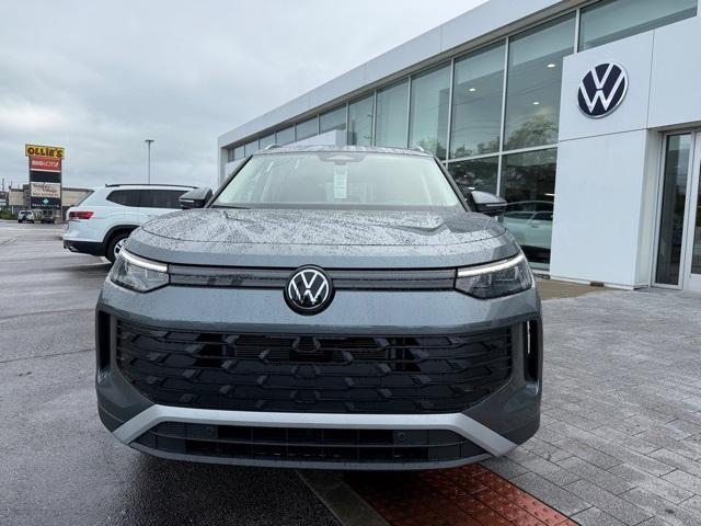 new 2025 Volkswagen Tiguan car, priced at $32,961