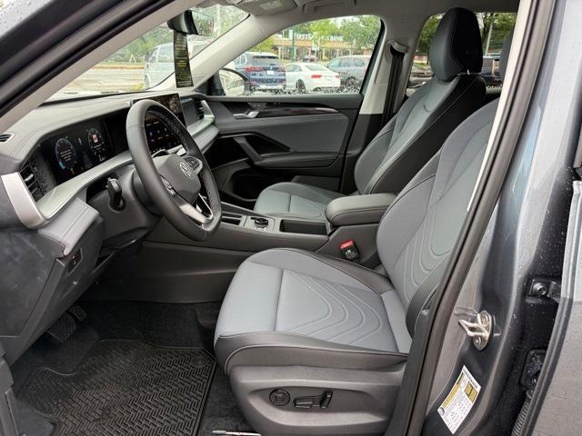 new 2025 Volkswagen Tiguan car, priced at $32,961