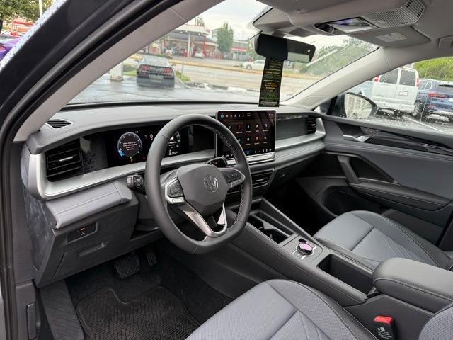 new 2025 Volkswagen Tiguan car, priced at $32,961
