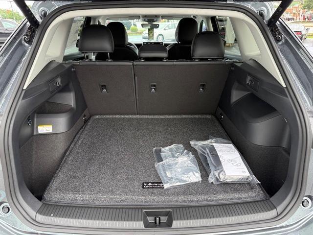new 2025 Volkswagen Tiguan car, priced at $32,961