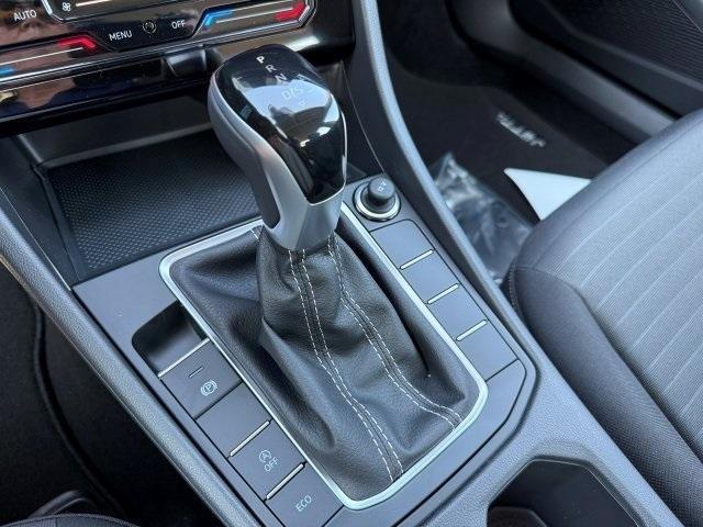 new 2025 Volkswagen Jetta car, priced at $23,500
