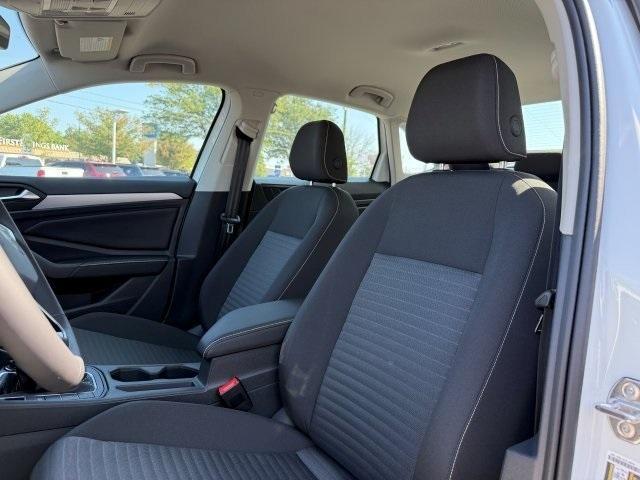 new 2025 Volkswagen Jetta car, priced at $23,500