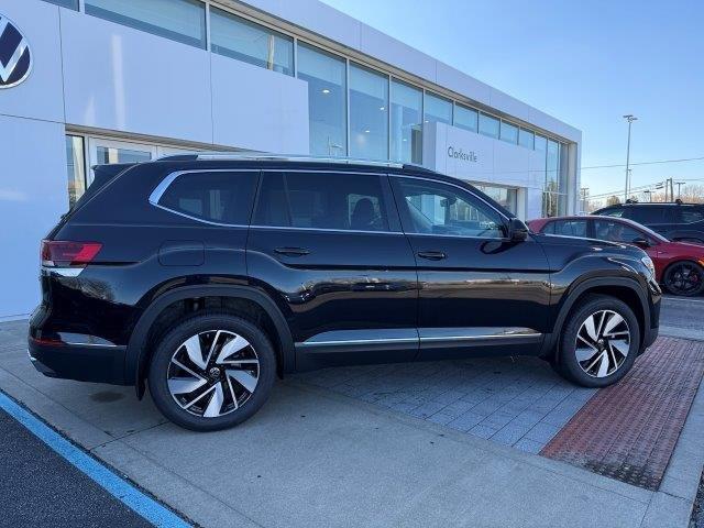 new 2025 Volkswagen Atlas car, priced at $50,731