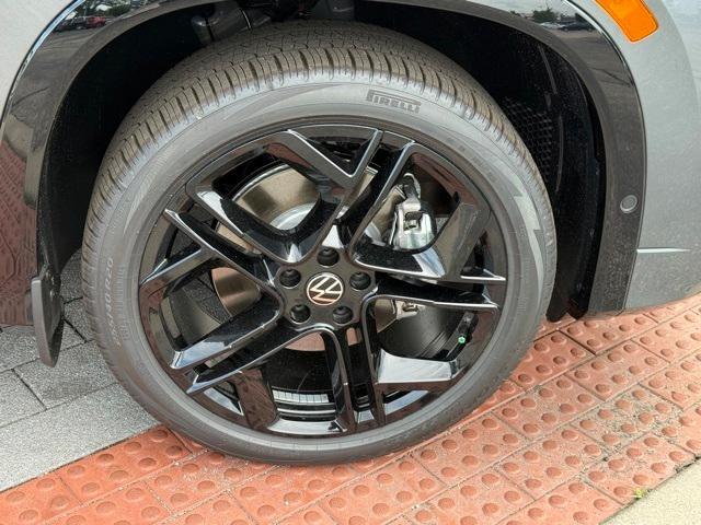new 2025 Volkswagen Tiguan car, priced at $36,231