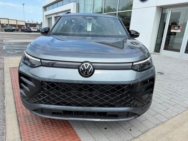 new 2025 Volkswagen Tiguan car, priced at $36,231