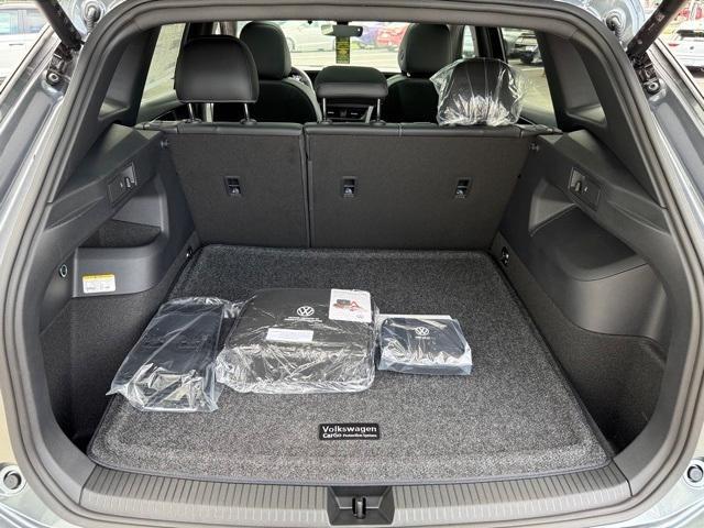 new 2025 Volkswagen Tiguan car, priced at $36,231