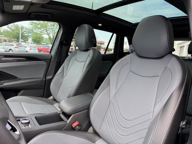 new 2025 Volkswagen Tiguan car, priced at $36,231