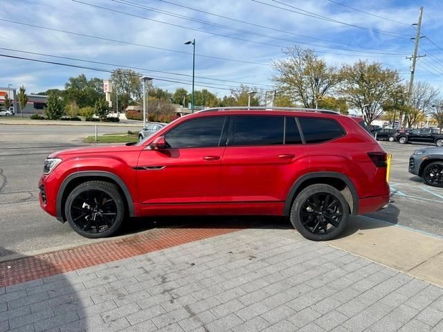used 2024 Volkswagen Atlas car, priced at $38,027