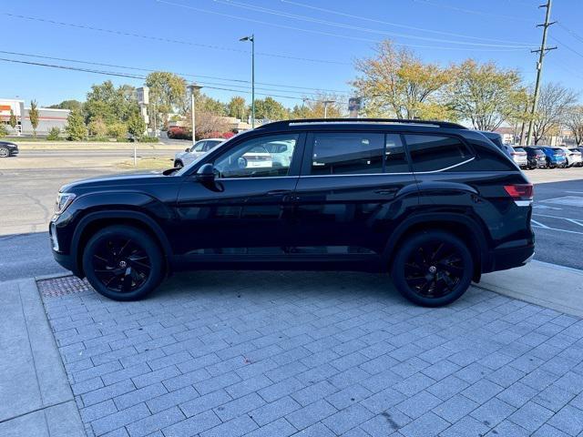 new 2025 Volkswagen Atlas car, priced at $48,357