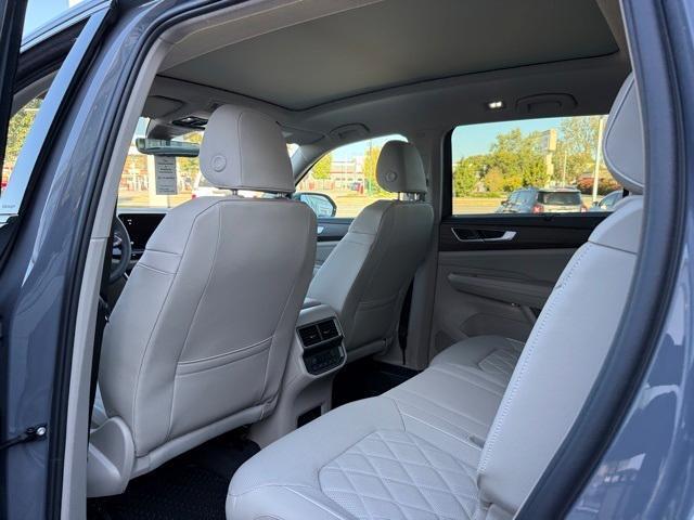 new 2026 Volkswagen Atlas car