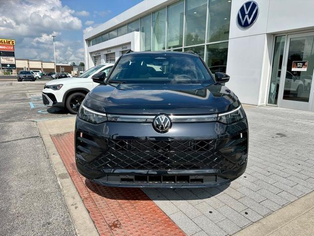 new 2025 Volkswagen Tiguan car, priced at $36,015