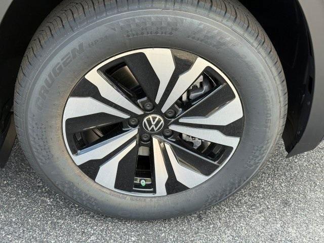 new 2026 Volkswagen Atlas car, priced at $40,100