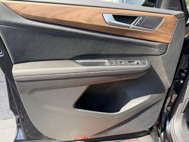 new 2026 Volkswagen Atlas car, priced at $40,100