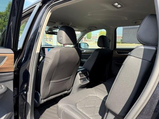 new 2026 Volkswagen Atlas car, priced at $40,100