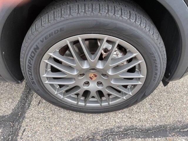 used 2014 Porsche Cayenne car