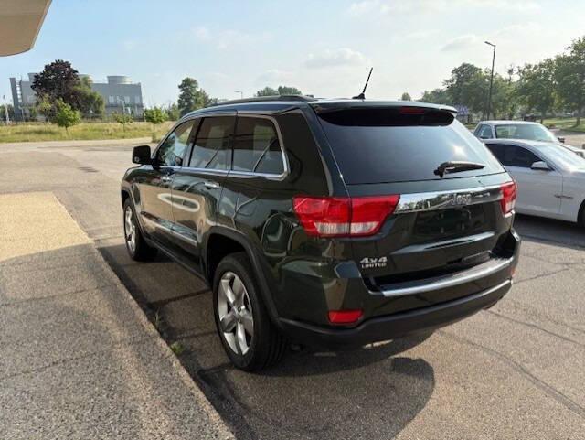 used 2011 Jeep Grand Cherokee car, priced at $14,995