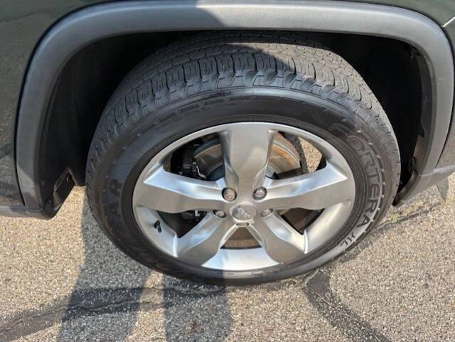 used 2011 Jeep Grand Cherokee car, priced at $14,995