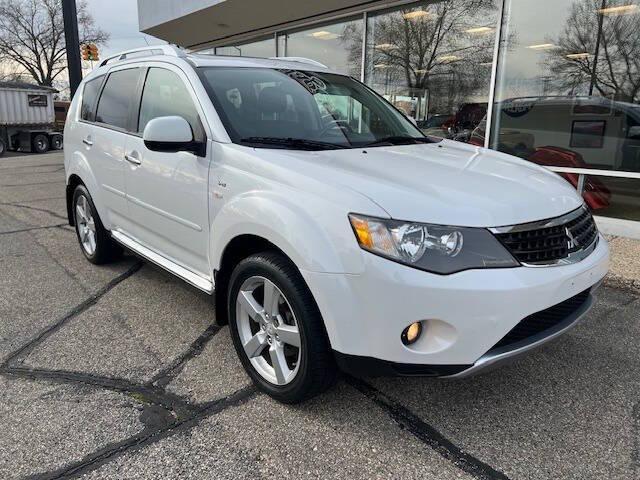 used 2009 Mitsubishi Outlander car, priced at $9,495