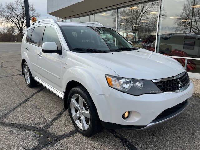 used 2009 Mitsubishi Outlander car, priced at $9,495