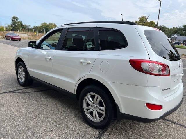 used 2012 Hyundai Santa Fe car, priced at $10,495