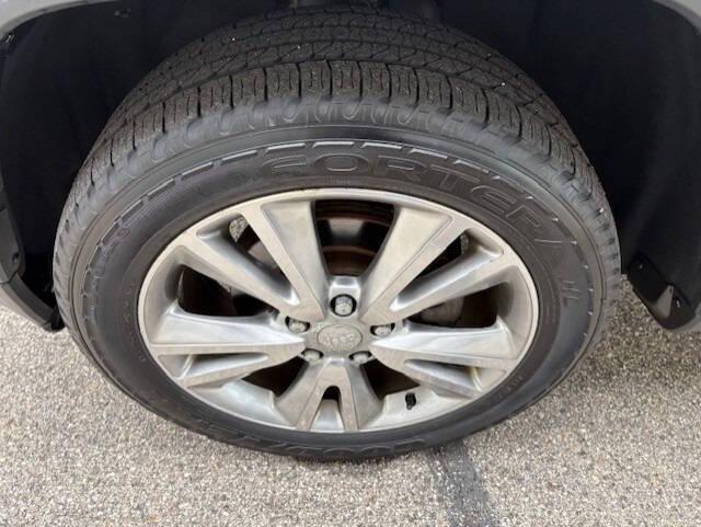 used 2013 Jeep Grand Cherokee car, priced at $12,995