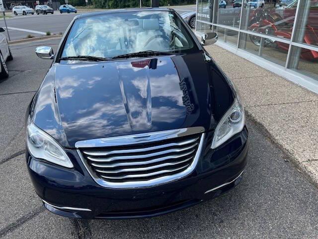 used 2013 Chrysler 200 car, priced at $11,995