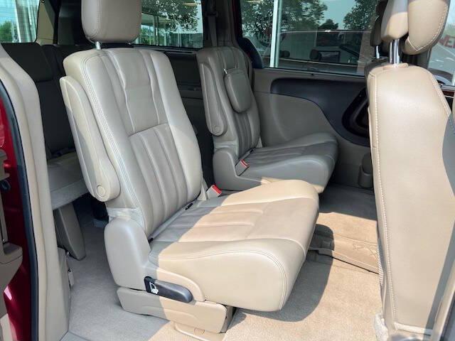 used 2014 Chrysler Town & Country car, priced at $12,995