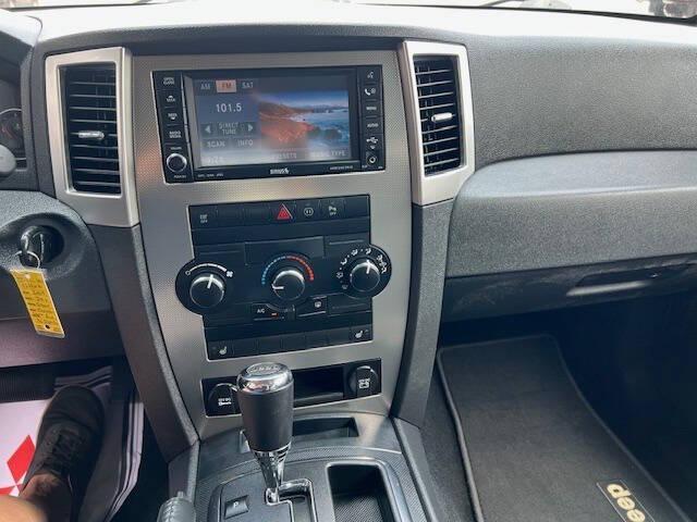 used 2009 Jeep Grand Cherokee car, priced at $8,995