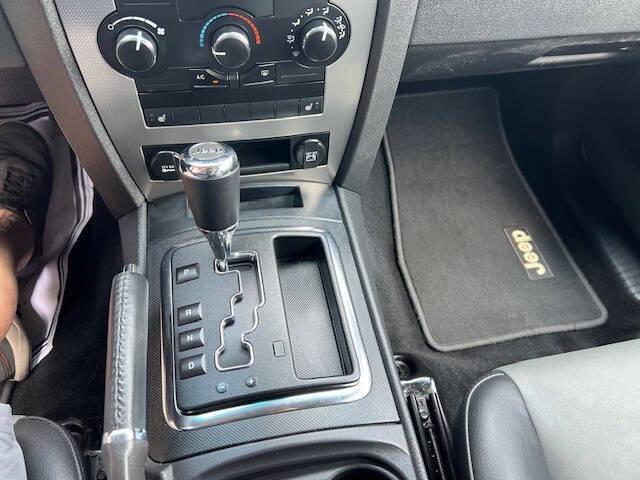 used 2009 Jeep Grand Cherokee car, priced at $8,995